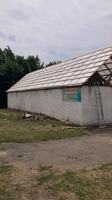 Завершён ремонт крыши клуба в х. Новоровенецкий